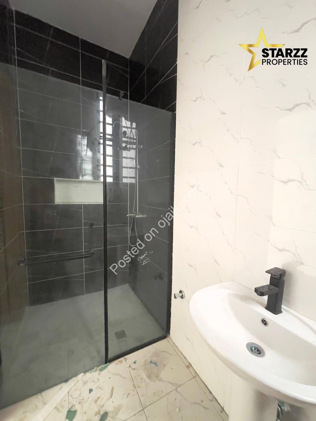 Lekki’s Ultimate 2-Bedroom Sanctuary with Pool & Gym