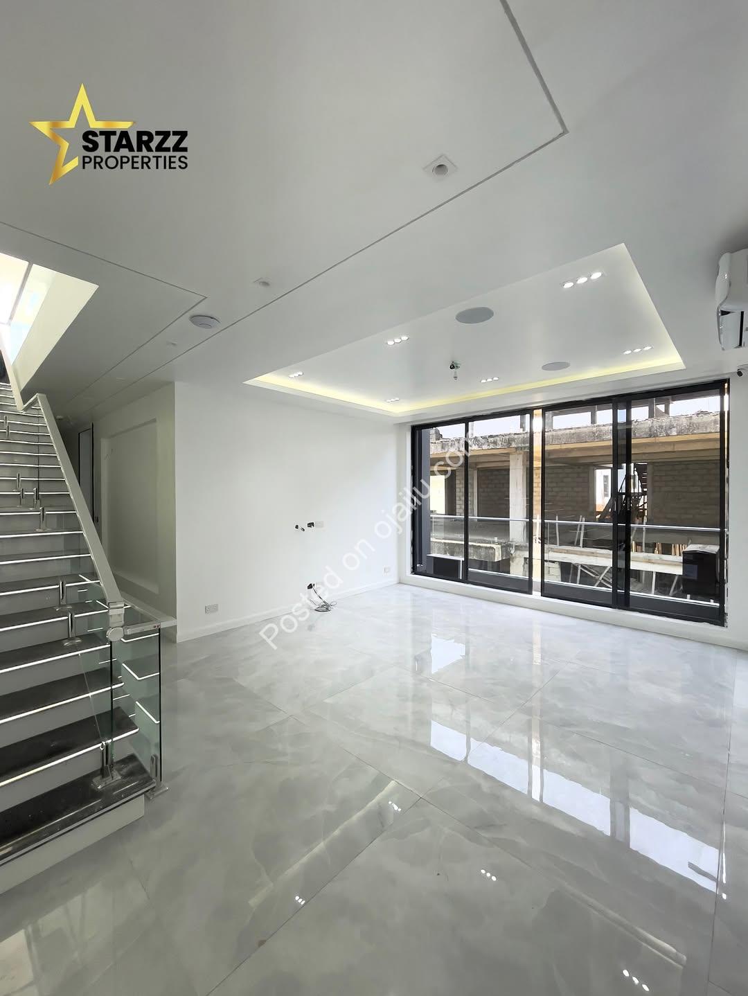 5-Bed Ikate Palace with Rooftop Oasis