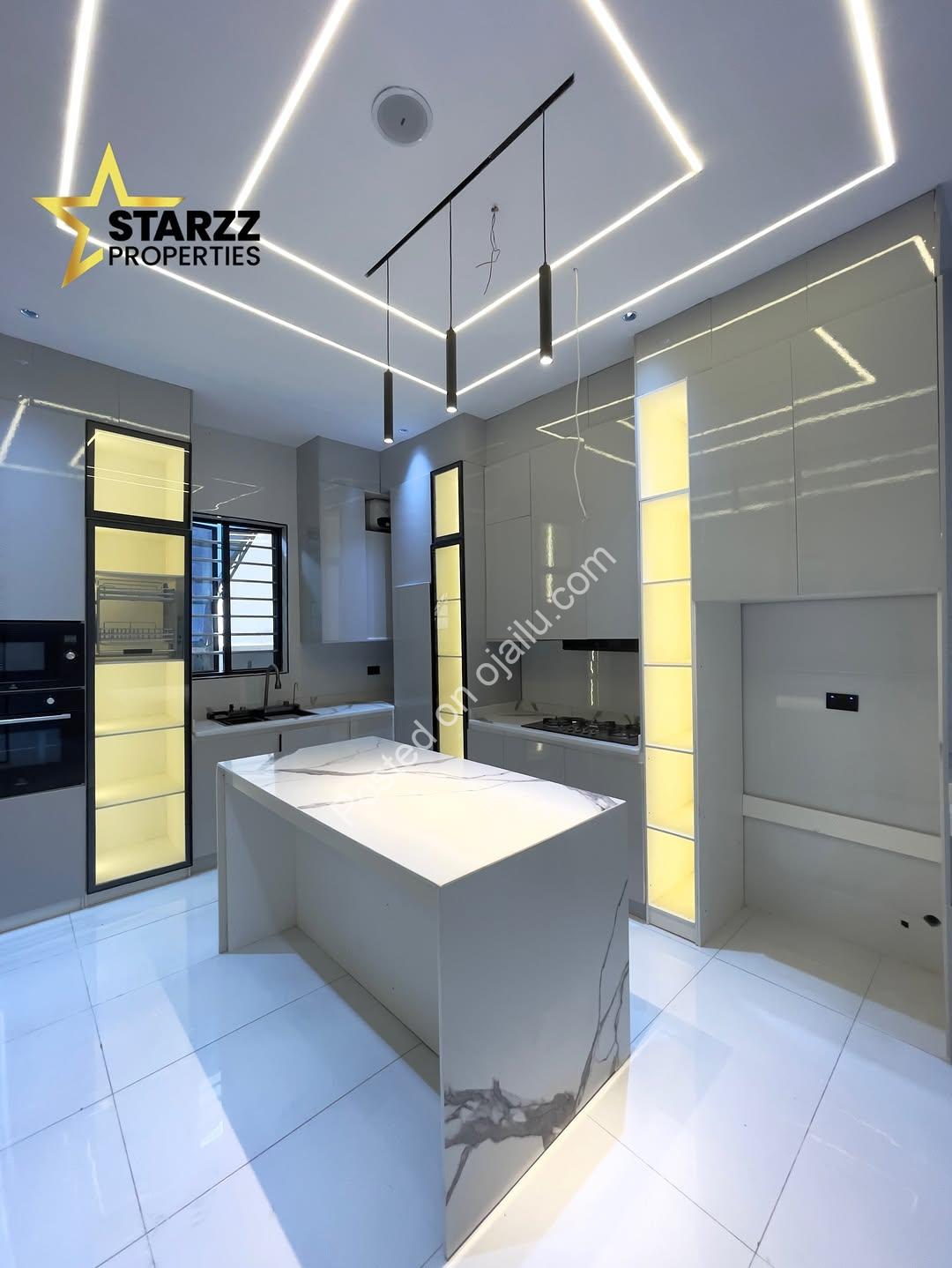 Lagos Luxury: 5-Bed Duplex with Resort-Style Pool