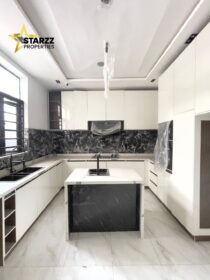 3843037557336846225_img_5