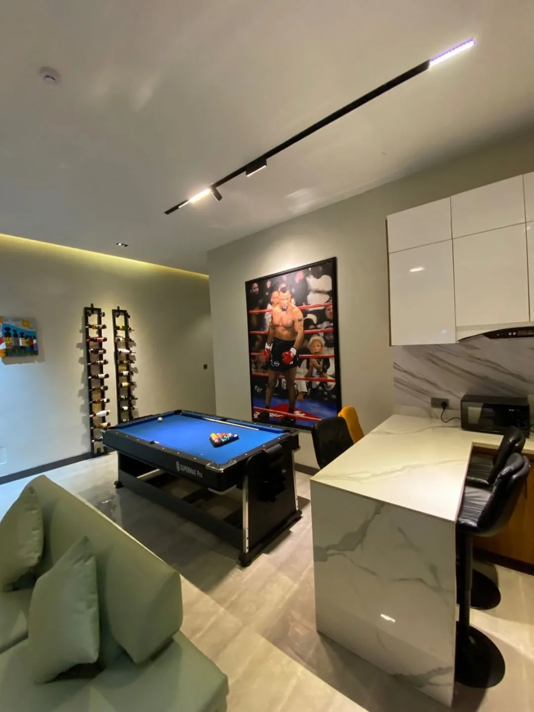 Enchanting 2-Bedroom Getaway with Games & Netflix