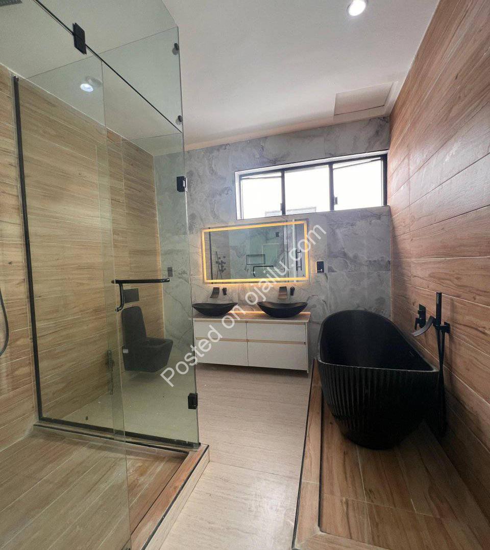 Lekki’s Ultimate 5-Bed Duplex with Private Pool & Cinema