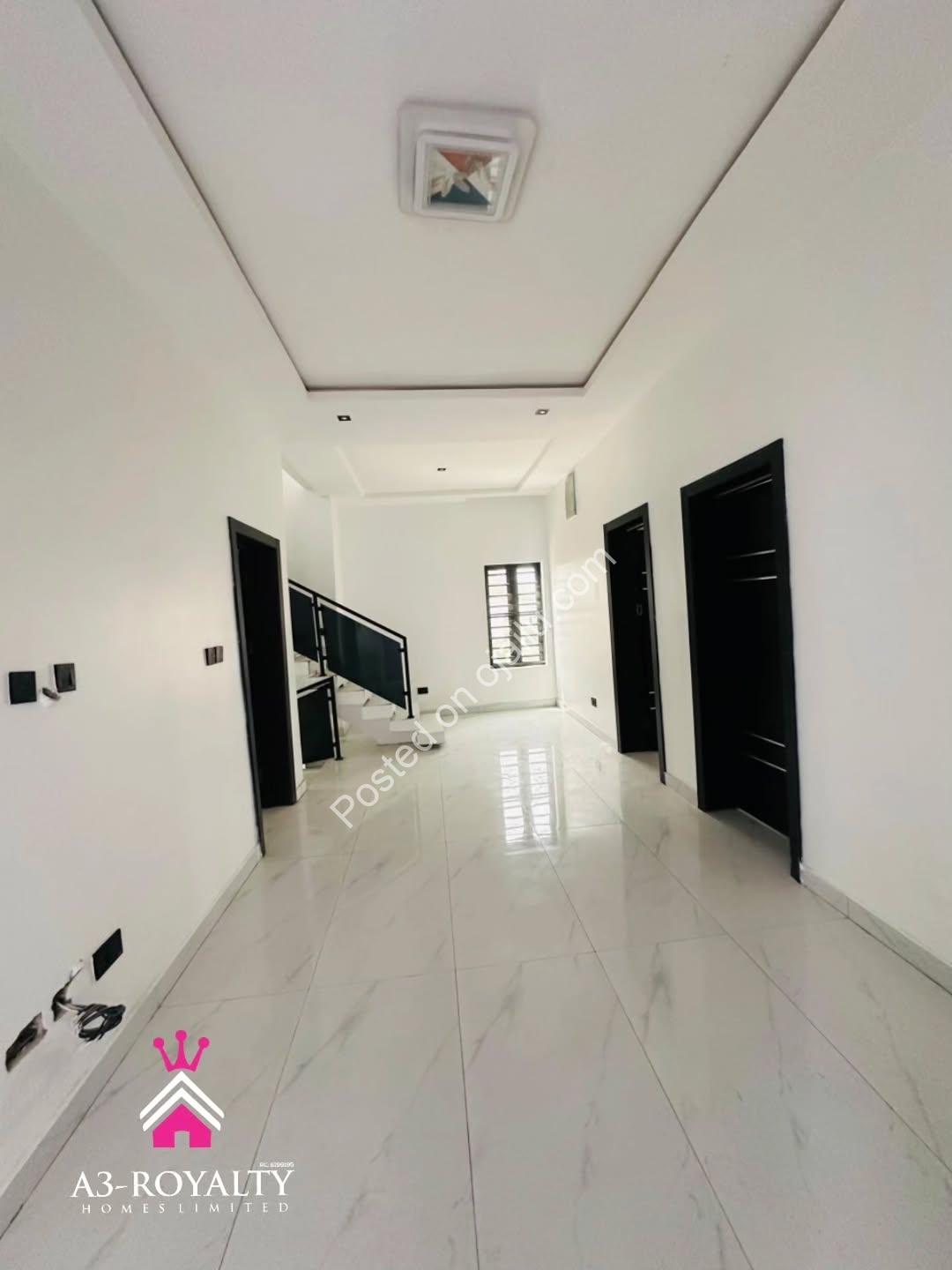 Move-In Ready 5-Bed Duplex in Gated Lekki Estate