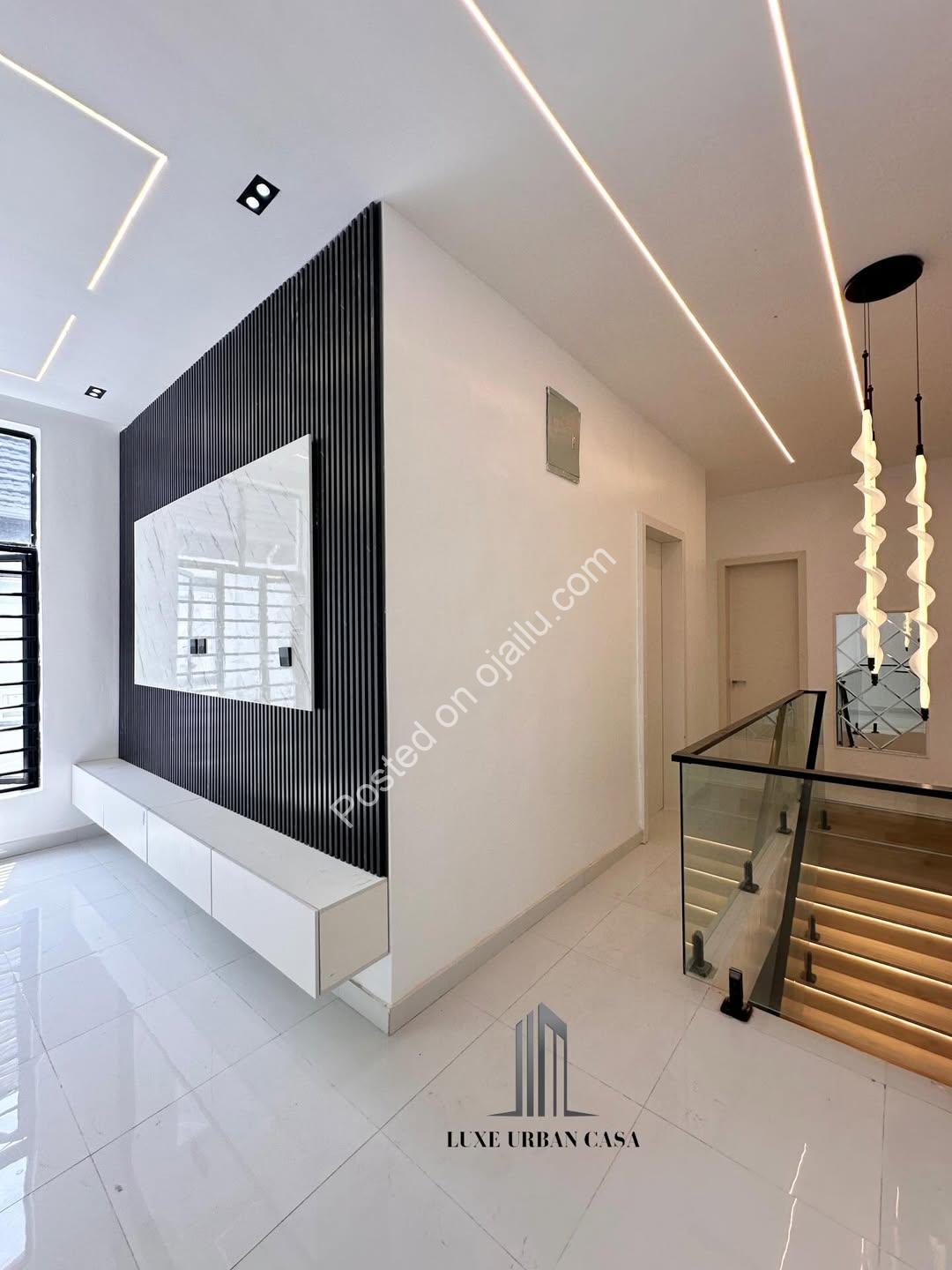 Stunning 4-Bed Semi-Detached in Orchid Estate