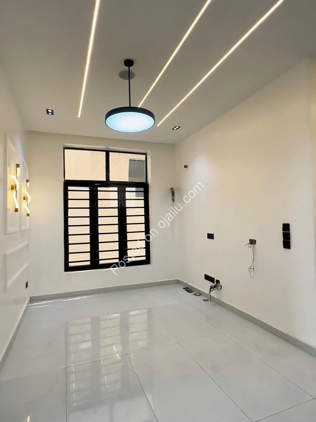 Exquisite 5-Bed Duplex with Pool in Ikota GRA