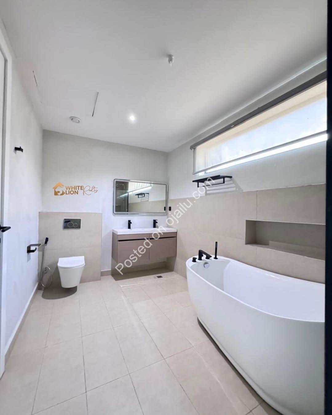 Opulent 5-Bed Duplex with Resort-Style Pool in Lekki