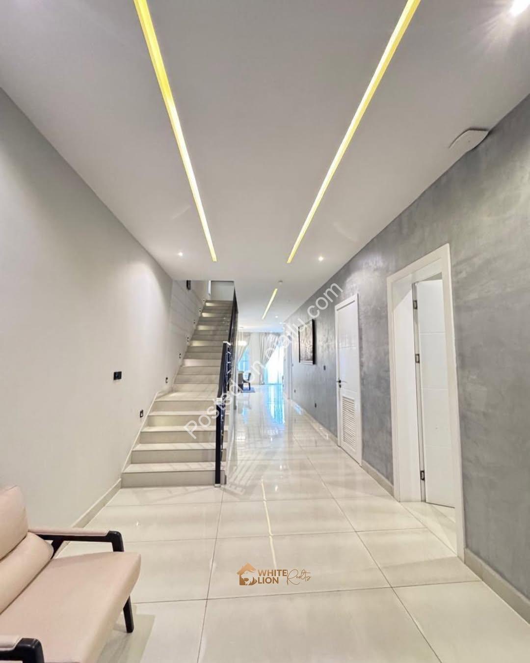 Opulent 5-Bed Duplex with Resort-Style Pool in Lekki