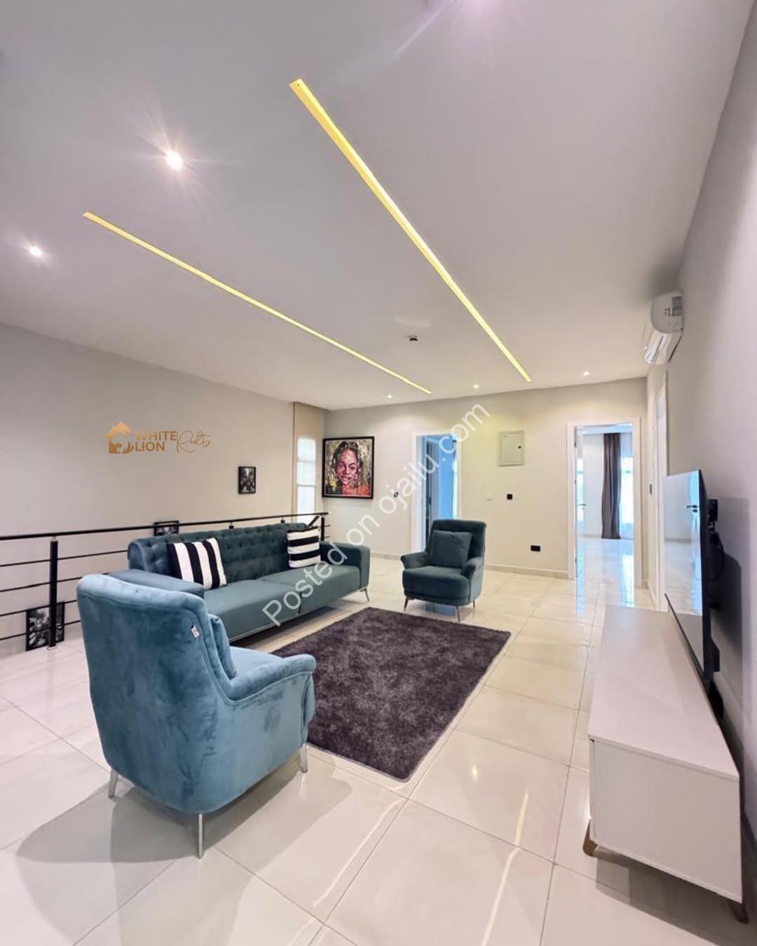 Opulent 5-Bed Duplex with Resort-Style Pool in Lekki