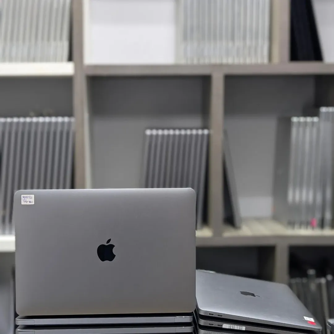 Unbeatable M1 MacBook Deals: Power & Price Perfected!