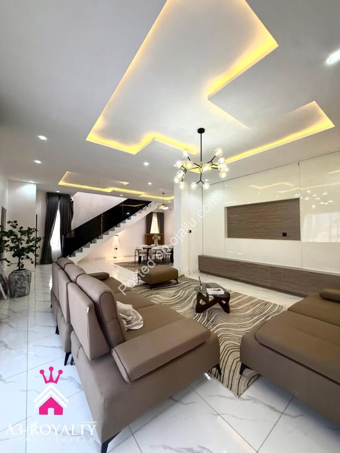 Jumbo Payment Plan! Spacious Detached Duplex in Lekki