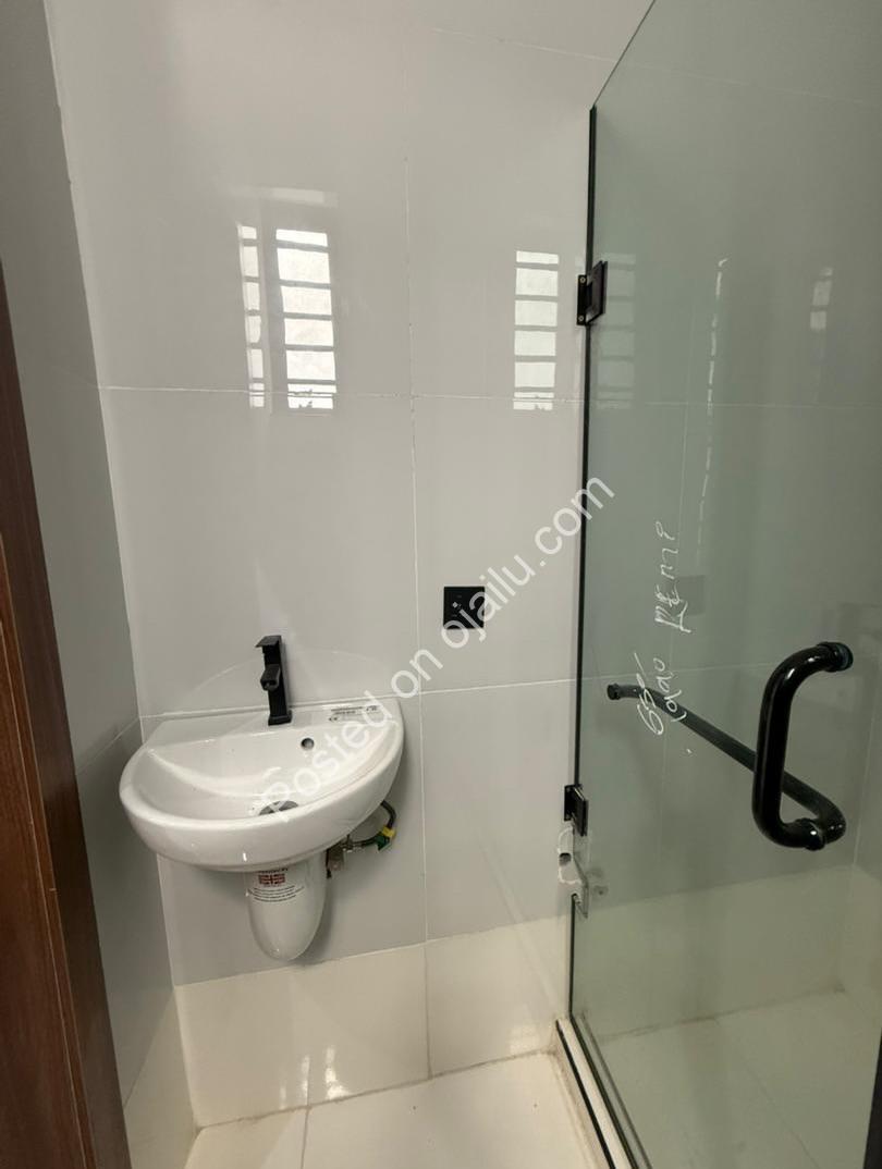 Modern 4-Bedroom Duplex with BQ in Ajah