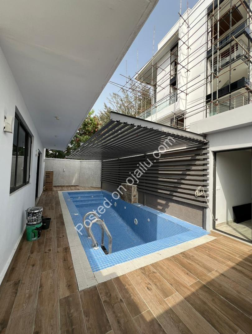 Exclusive 6-Bed Duplex with BQ on Banana Island