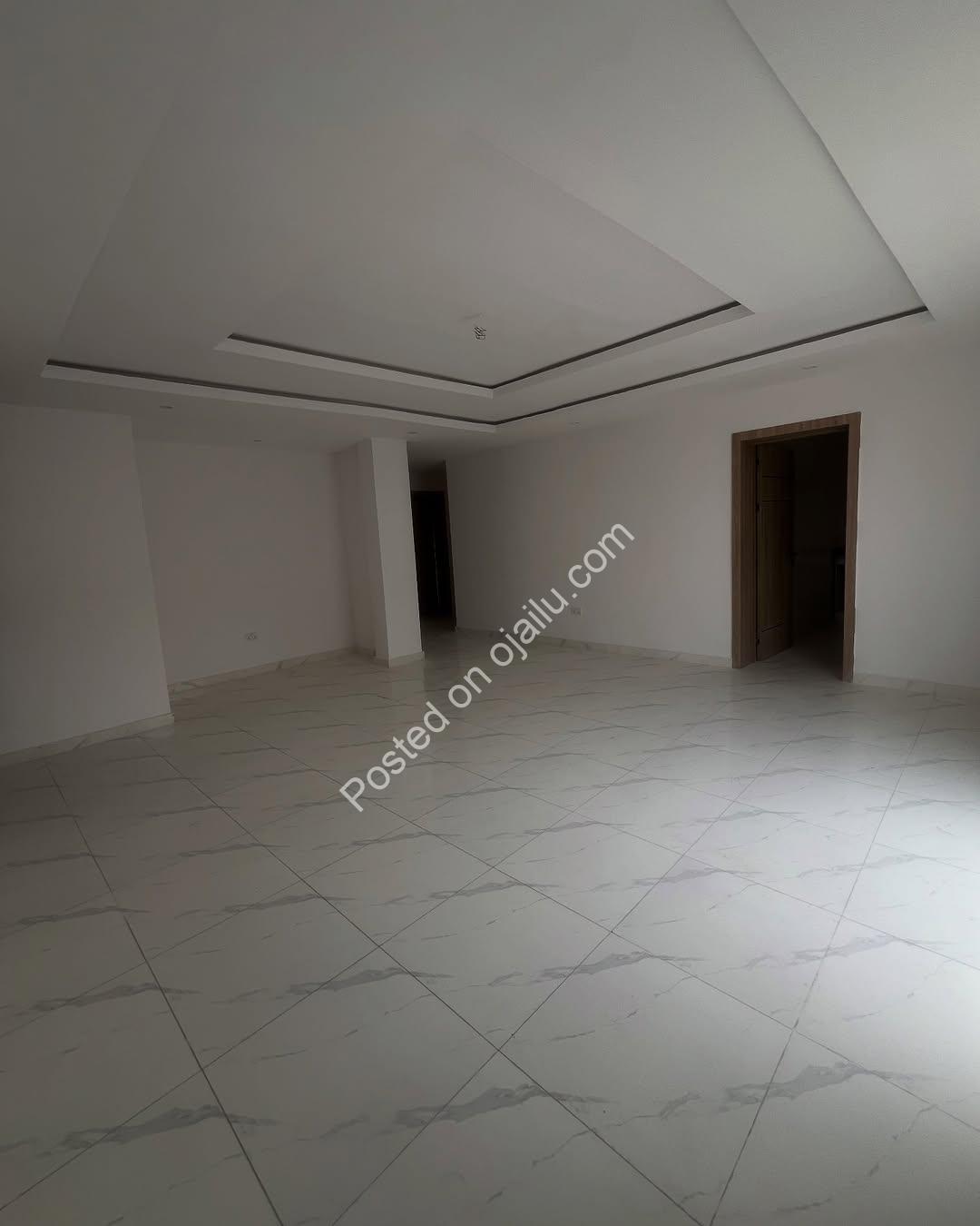 Ologolo’s Finest: 2-Bed Ensuite Haven with Premium Finishes