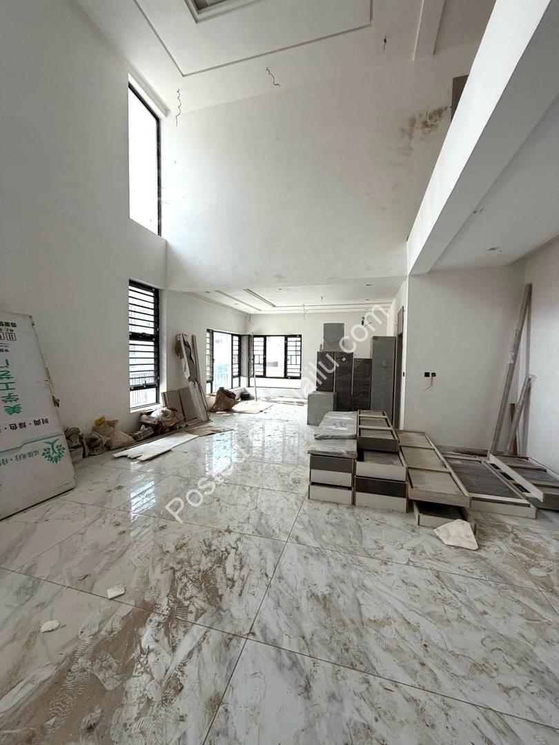 Katampe Palace: 6BR Duplex with Pool & BQ