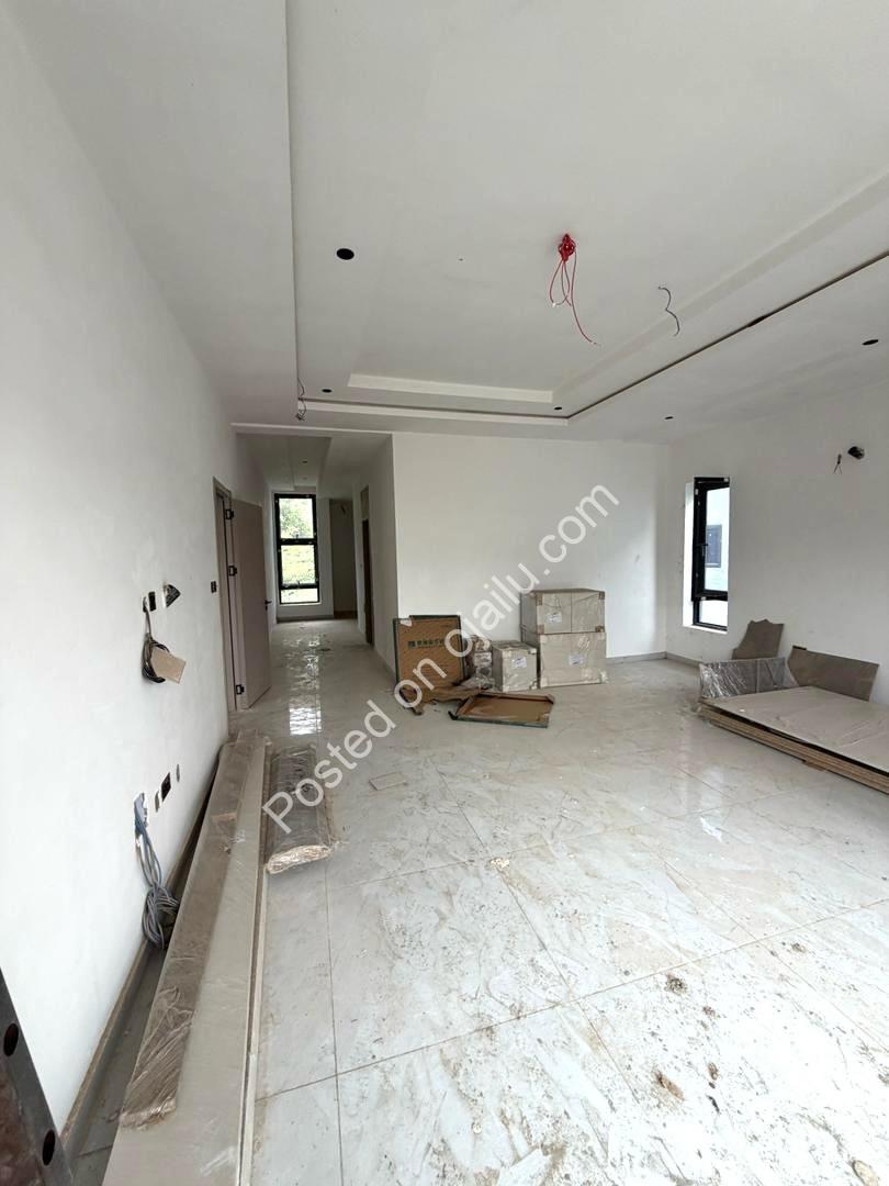 Katampe Palace: 6BR Duplex with Pool & BQ