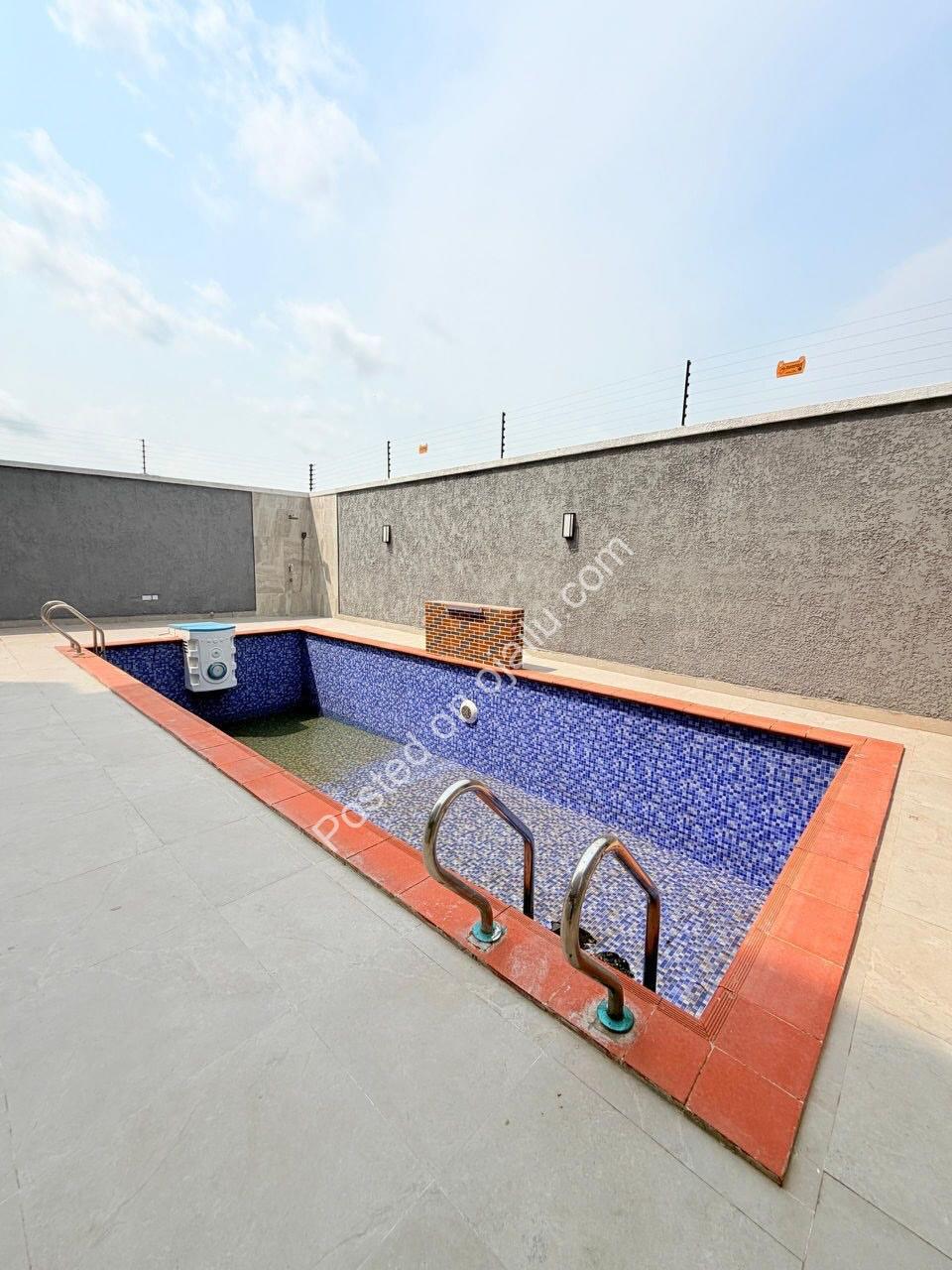 Lekki’s Finest: 4-Bed Maisonette with Governor’s Consent