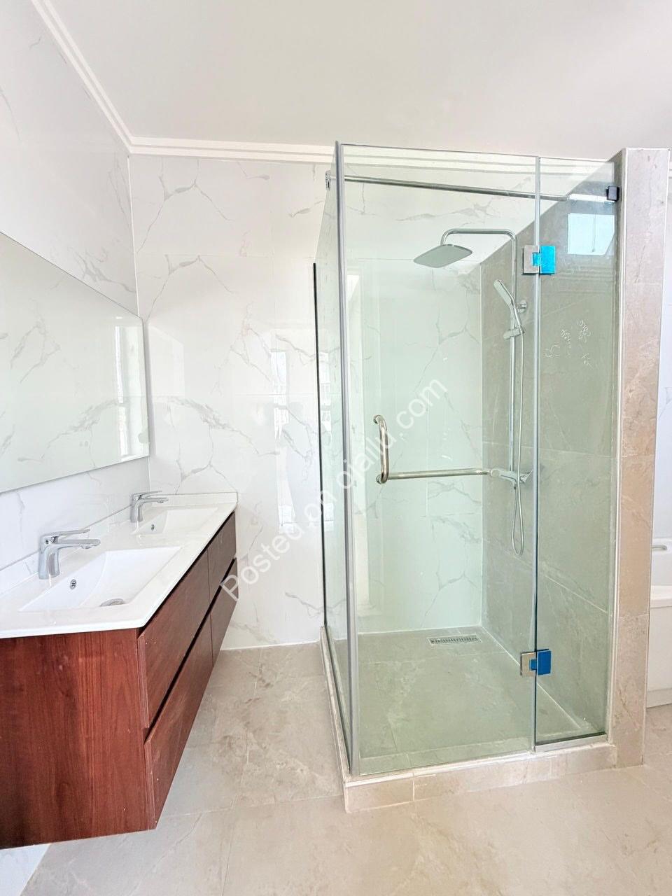 Lekki’s Finest: 4-Bed Maisonette with Governor’s Consent