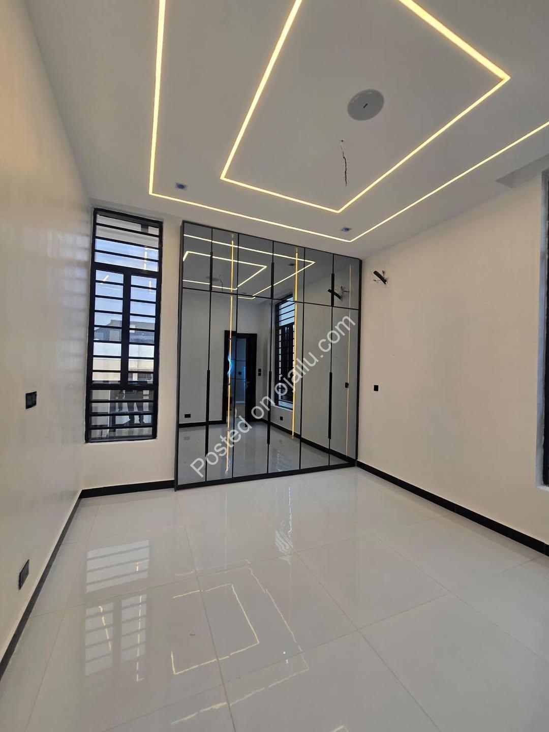 Lekki’s Ultimate 5-Bed Duplex with Pool & Cinema
