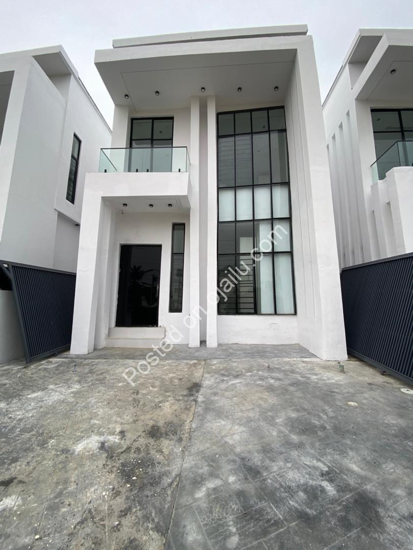 Sangotedo Serenity: 4-Bed Ensuite Duplex with BQ