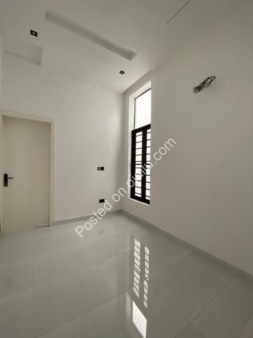 Sangotedo Serenity: 4-Bed Ensuite Duplex with BQ