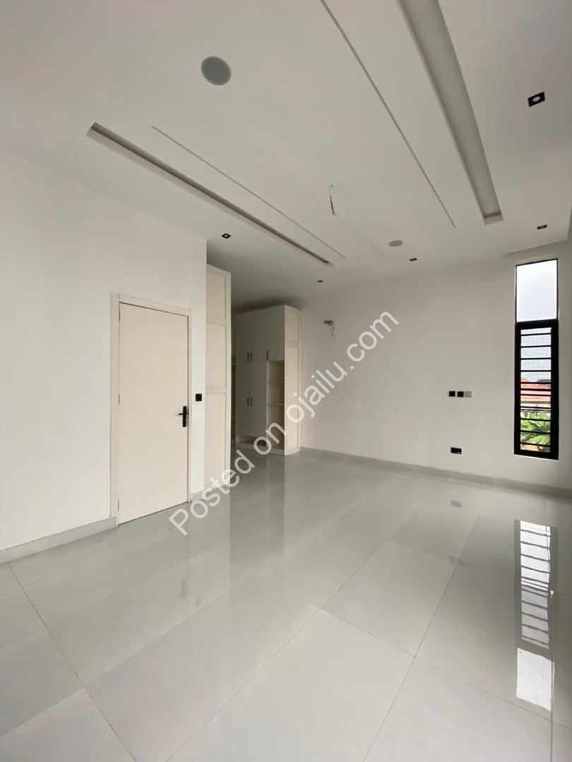 Sangotedo Serenity: 4-Bed Ensuite Duplex with BQ