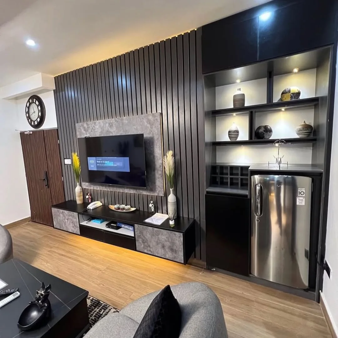 Enchanting 1-Bed Oasis with Pool & Lounge