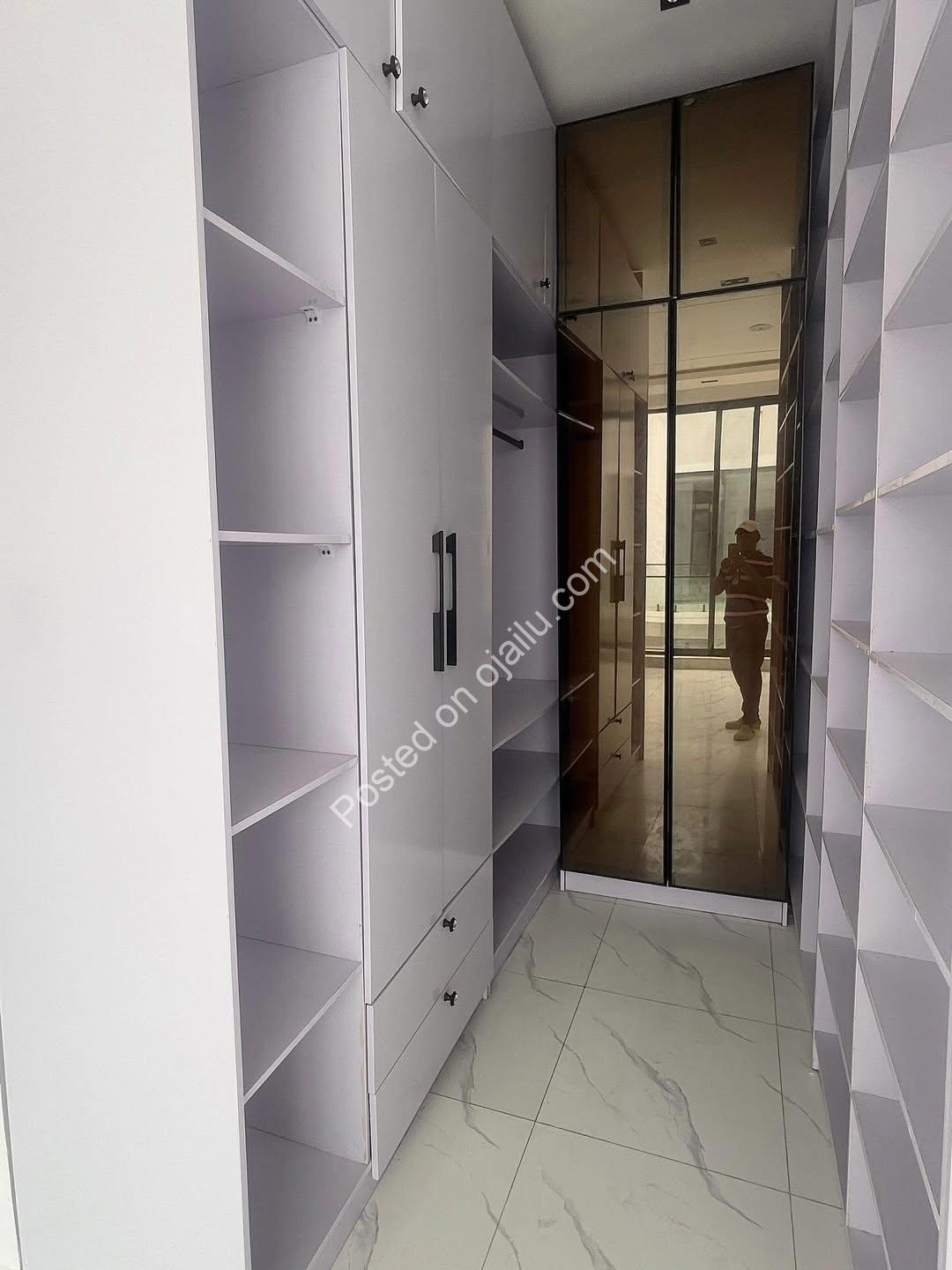 Exquisite 4-Bedroom Haven in Serene Ikota Estate