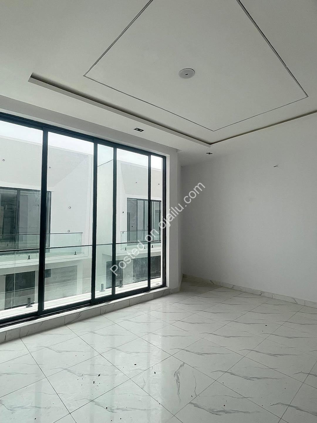 Exquisite 4-Bedroom Haven in Serene Ikota Estate