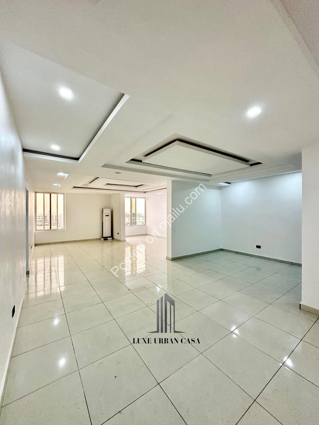 Ikate Penthouse: 4 Beds, Pool & Epic Terrace