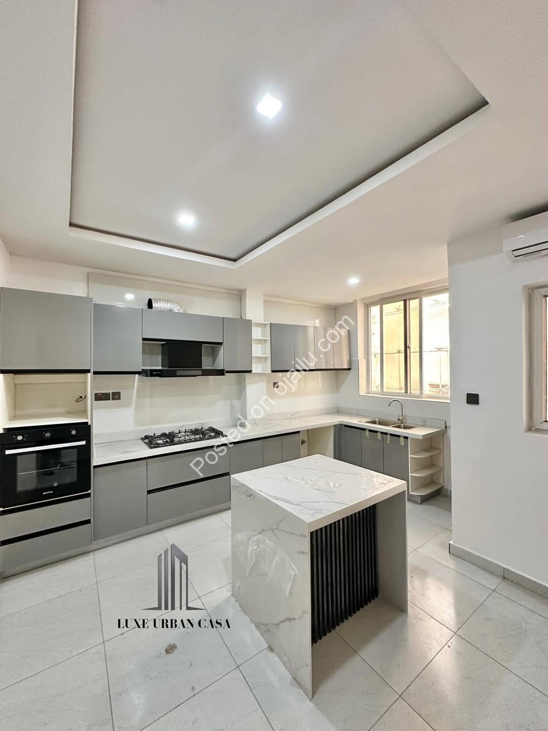 Ikate Penthouse: 4 Beds, Pool & Epic Terrace