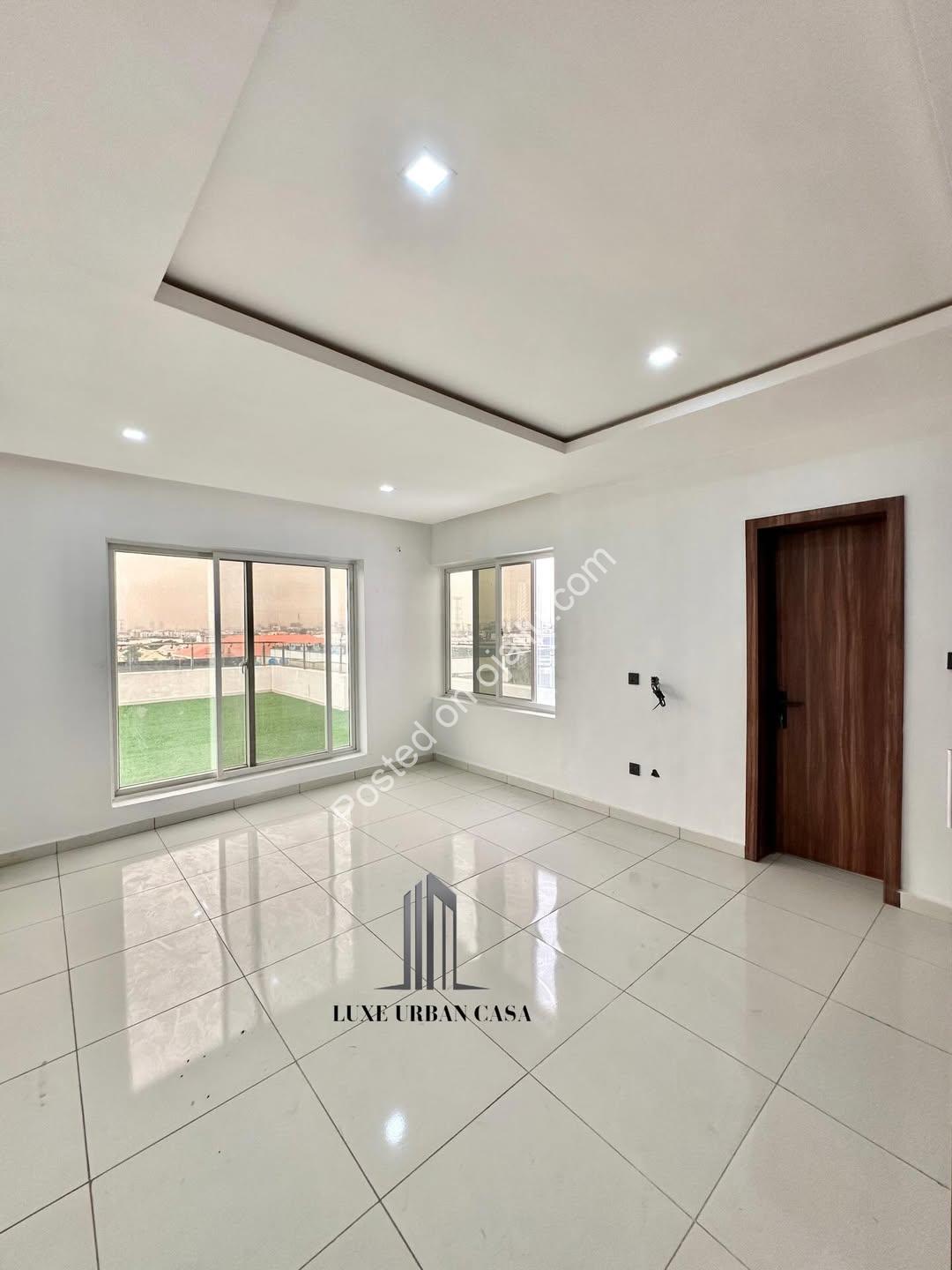 Ikate Penthouse: 4 Beds, Pool & Epic Terrace