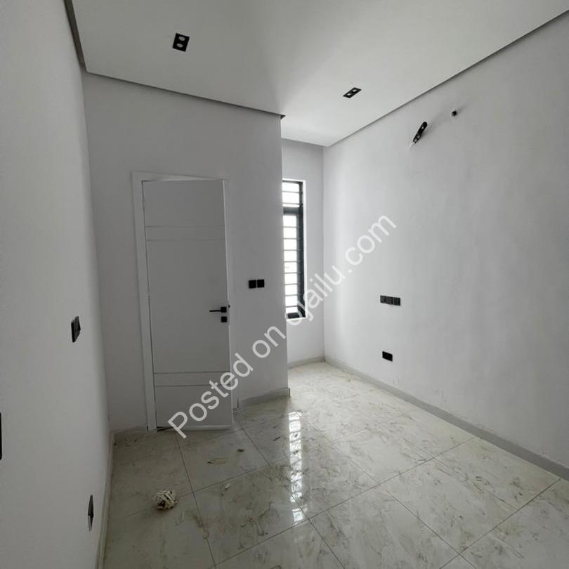 Exquisite 4-Bed Duplex in Prime Ikota Lekki