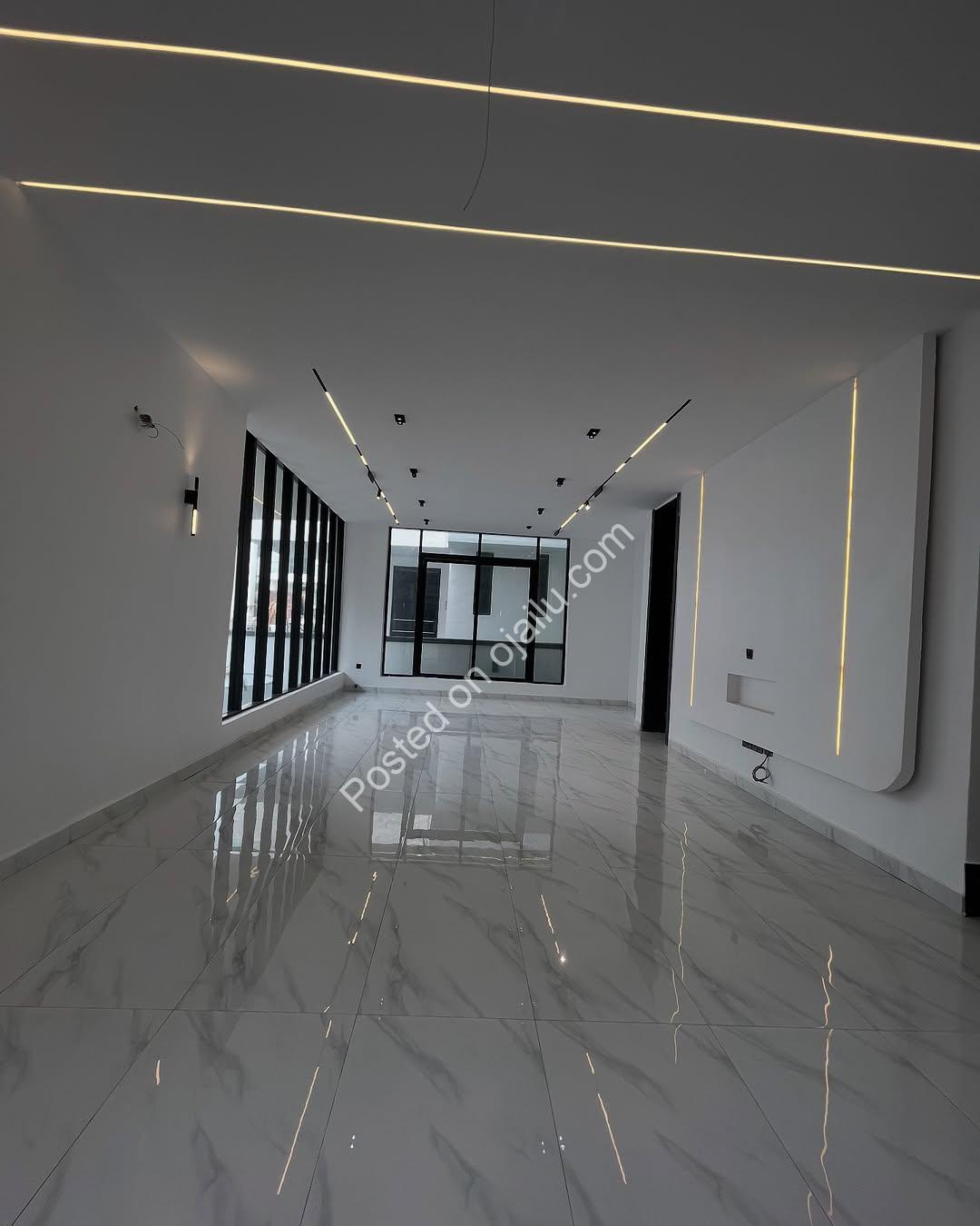 5-Bedroom Haven in Chevron: Luxury Living Awaits