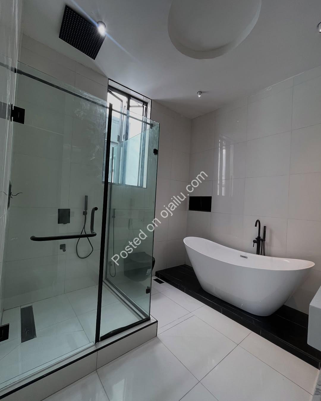 5-Bedroom Haven in Chevron: Luxury Living Awaits