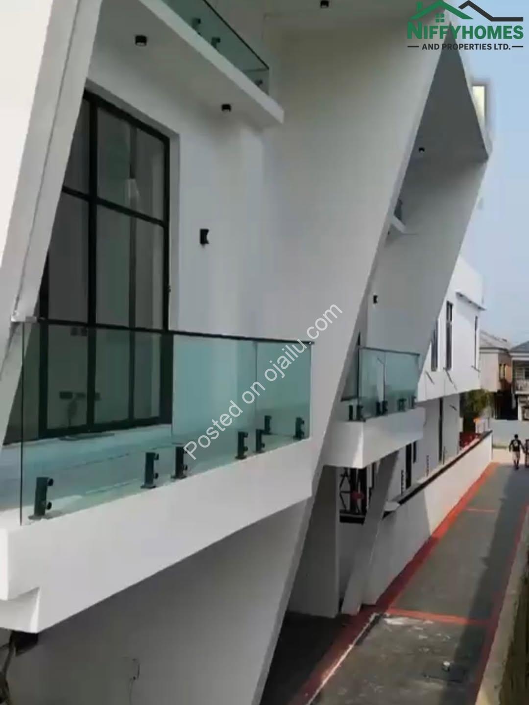 Lavish 3BR Ikota Retreat with Premium Finishes