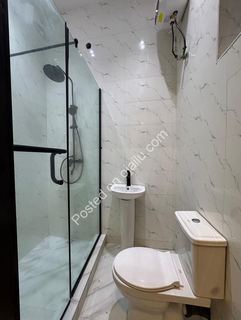 Sweeping 5-Bed Duplex with Resort-Style Pool in Ikota