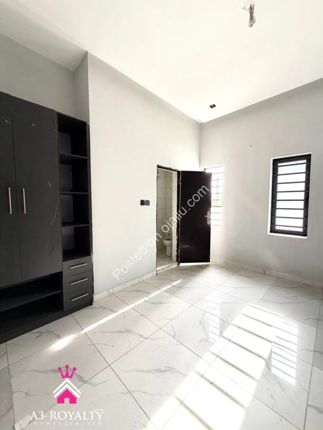 Modern Abraham Adesanya Estate: Your Dream Home Awaits