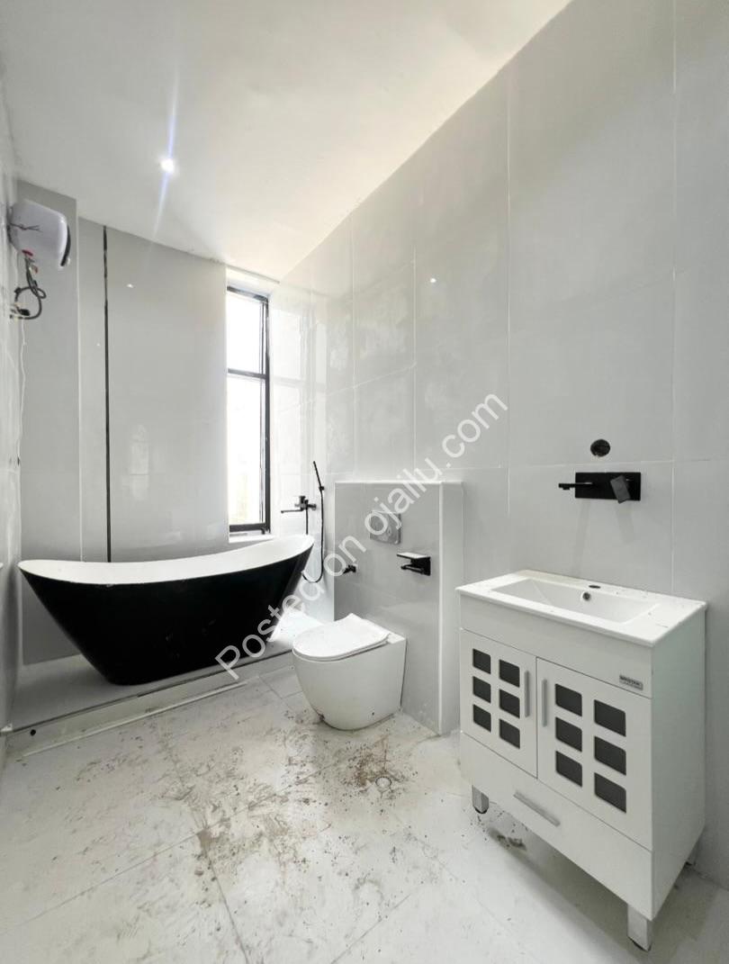 Dream Home in Lekki: 4-Bed Duplex with Premium Finishes