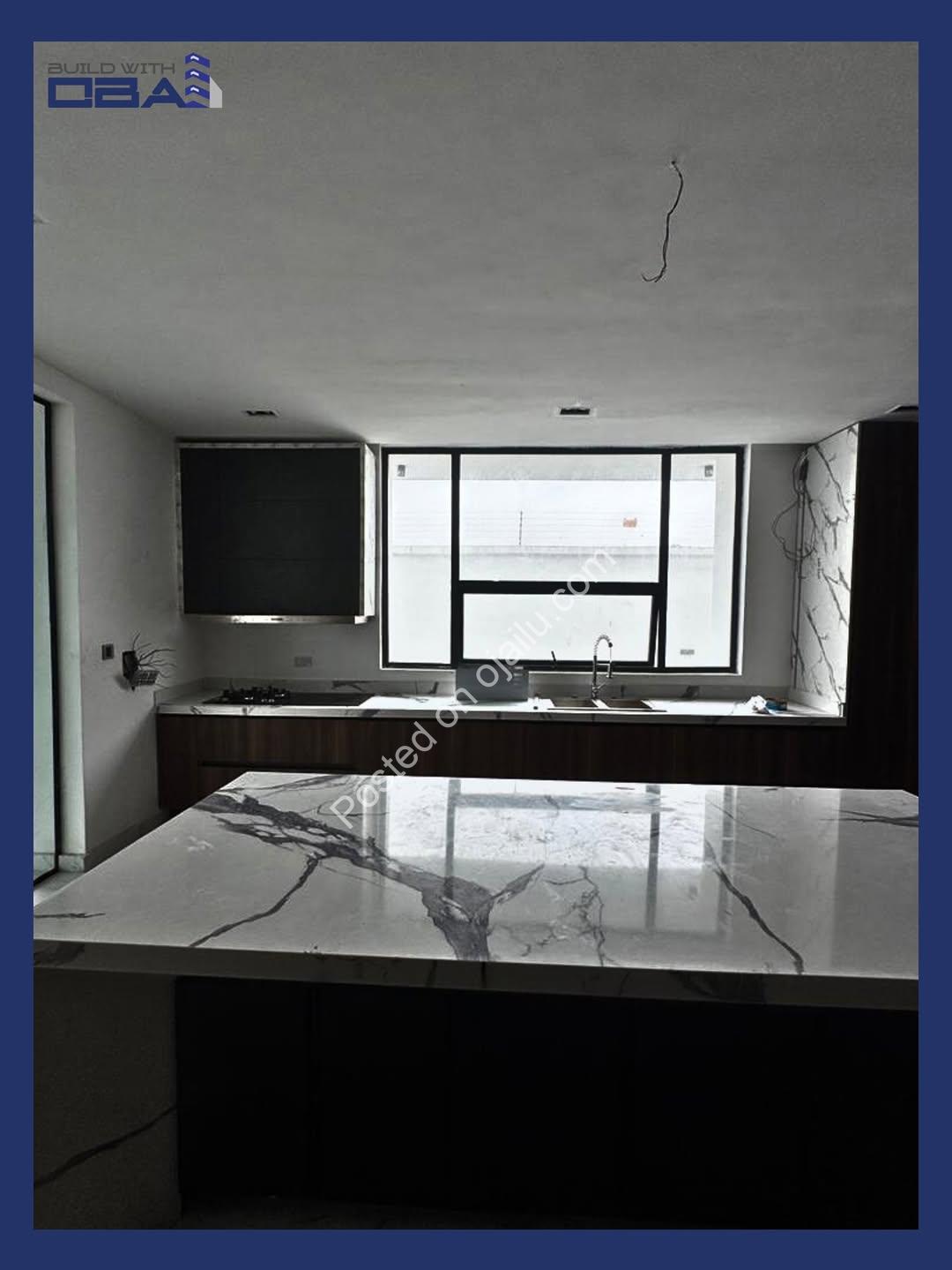 Osapa’s Grand 5-Bed Mansion with Private Pool & Cinema