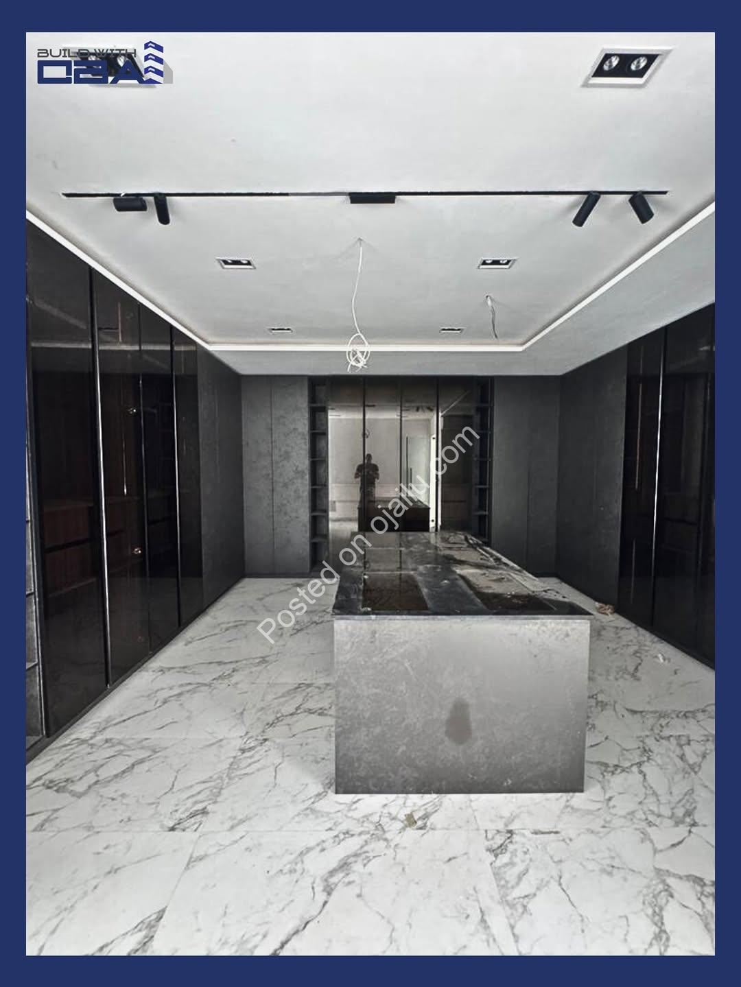 Osapa’s Grand 5-Bed Mansion with Private Pool & Cinema