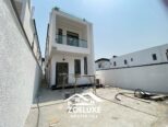 Serene 5-Bed Duplex with Pool & BQ in Lagos