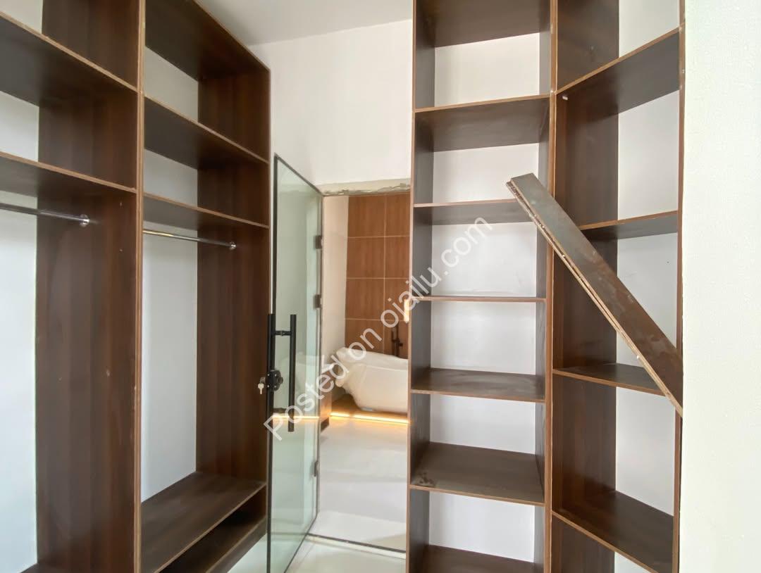 Serene 5-Bed Duplex with Pool & BQ in Lagos