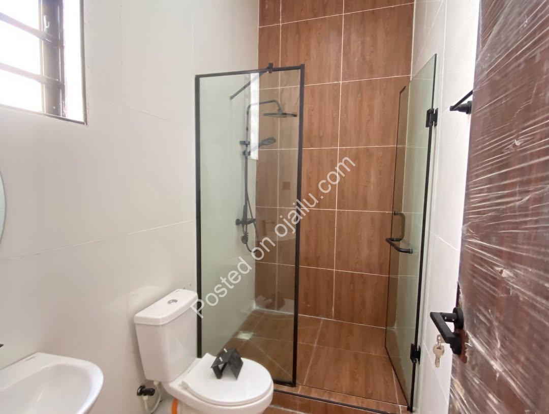 Serene 5-Bed Duplex with Pool & BQ in Lagos