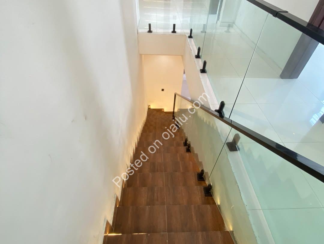 Serene 5-Bed Duplex with Pool & BQ in Lagos