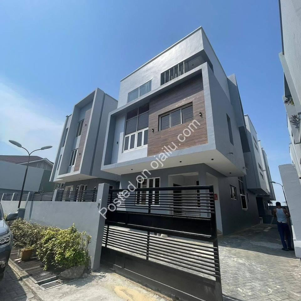 Lekki’s Masterpiece: 5-Bedroom Duplex with BQ & Smart Features