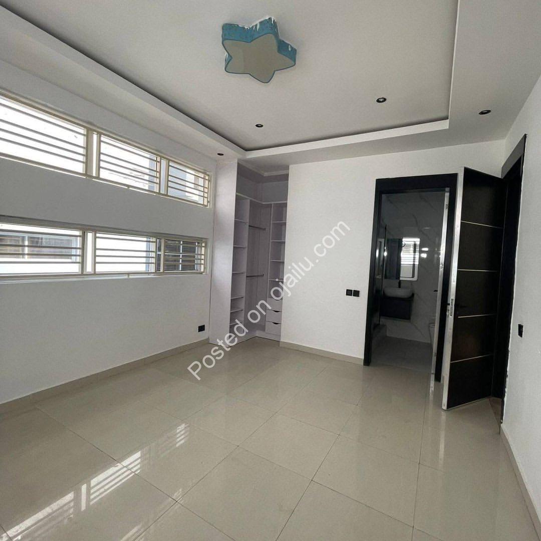 Lekki’s Masterpiece: 5-Bedroom Duplex with BQ & Smart Features