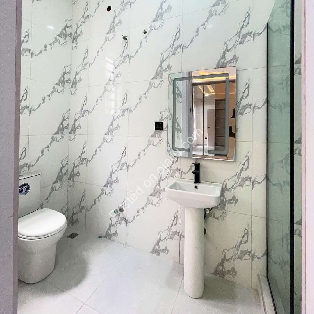 Brandnew 5-Bed Duplex with Private Pool & Art Gallery