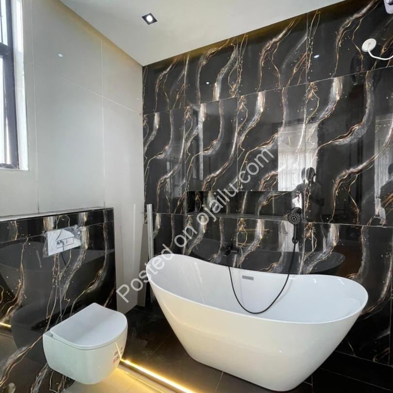 Chevron Lekki’s Finest: 5-Bedroom Dream Duplex