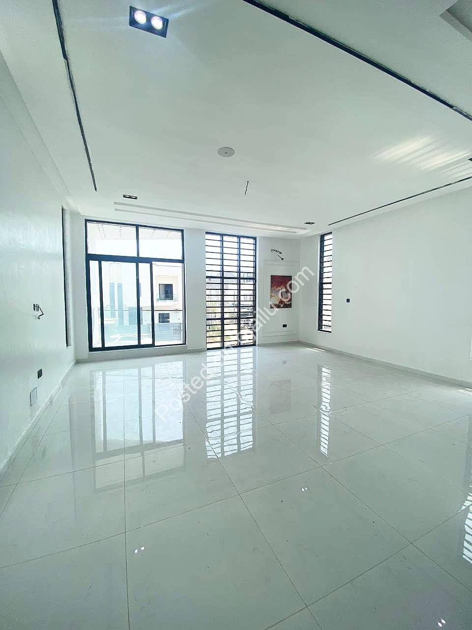 Lekki’s Ultimate 5-Bedroom Estate Duplex with Private Pool