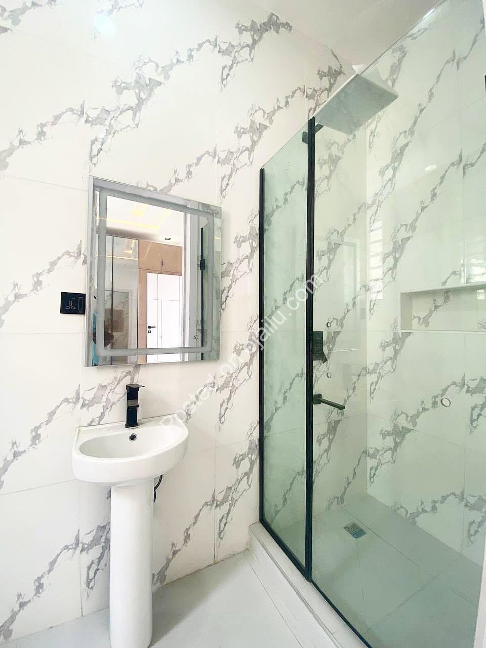 Lekki’s Ultimate 5-Bedroom Estate Duplex with Private Pool